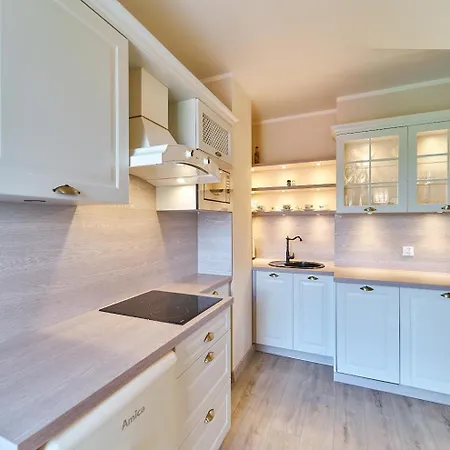 Laguna Lesna 25 Retro Przy Parku Zdrojowym