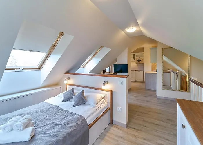 アパート Laguna Lesna 25 Retro Przy Parku Zdrojowym ポラニツァ・ズドゥルイ