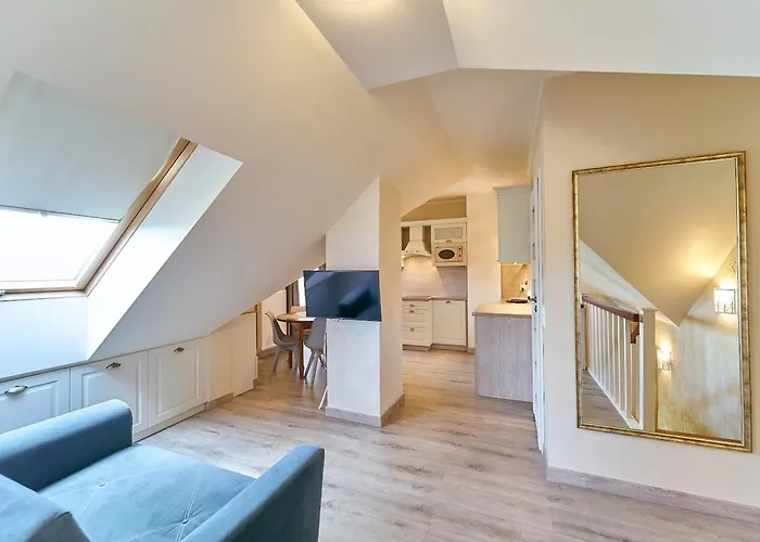 アパート Laguna Lesna 25 Retro Przy Parku Zdrojowym ポラニツァ・ズドゥルイ