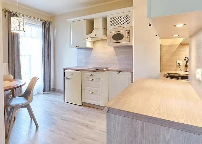 Laguna Lesna 25 Retro Przy Parku Zdrojowym アパート *