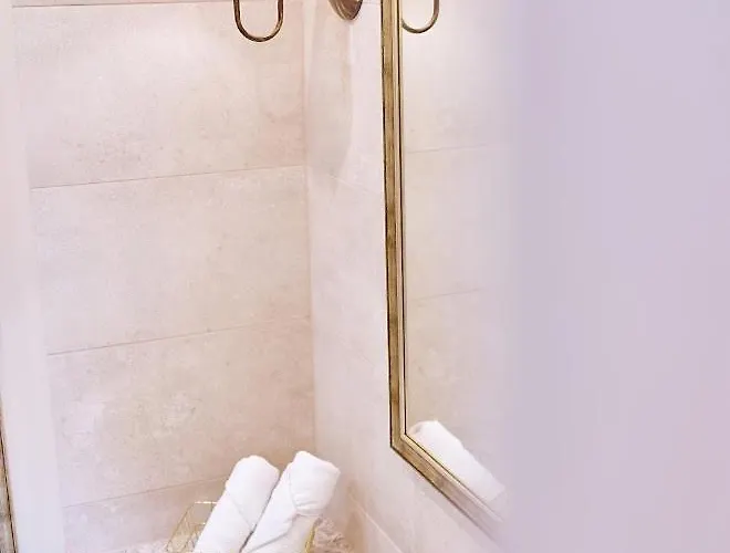 アパート Laguna Lesna 25 Retro Przy Parku Zdrojowym ポラニツァ・ズドゥルイ