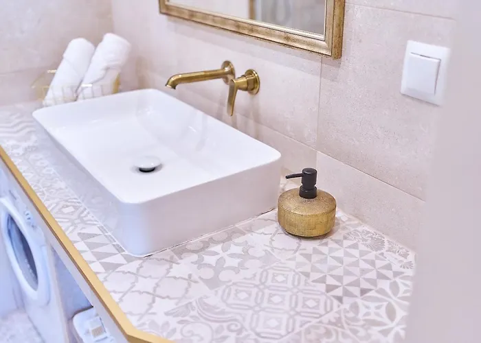 Laguna Lesna 25 Retro Przy Parku Zdrojowym アパート ポラニツァ・ズドゥルイ