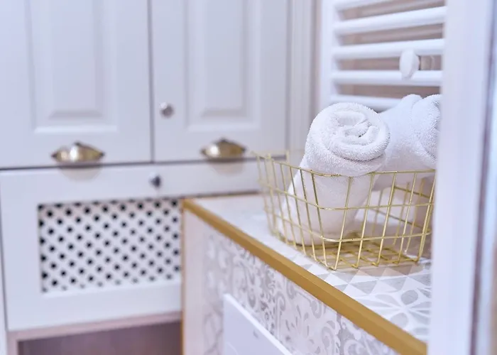 Laguna Lesna 25 Retro Przy Parku Zdrojowym アパート