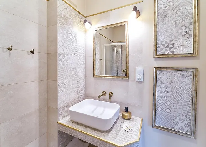 Laguna Lesna 25 Retro Przy Parku Zdrojowym アパート